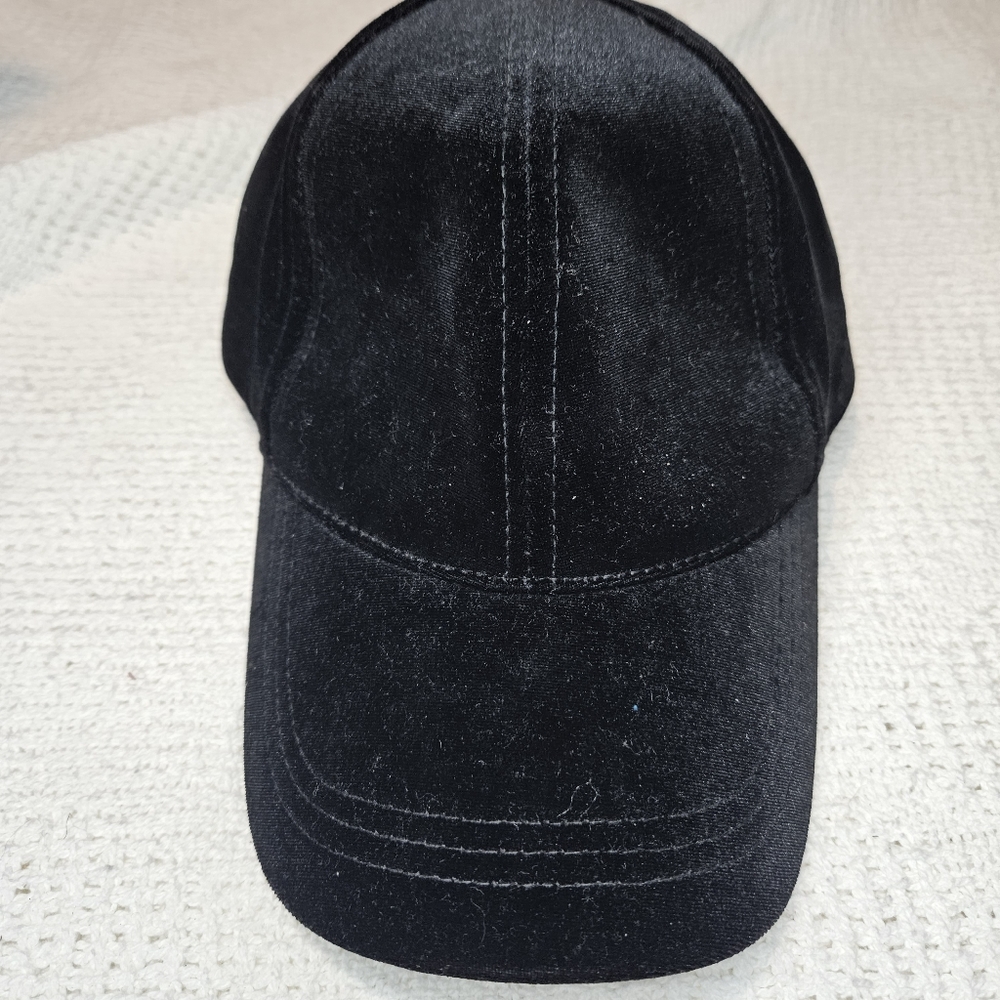 Steve Madden NYC Black Adjustable Velvet Baseball Cap Hat OS Women's